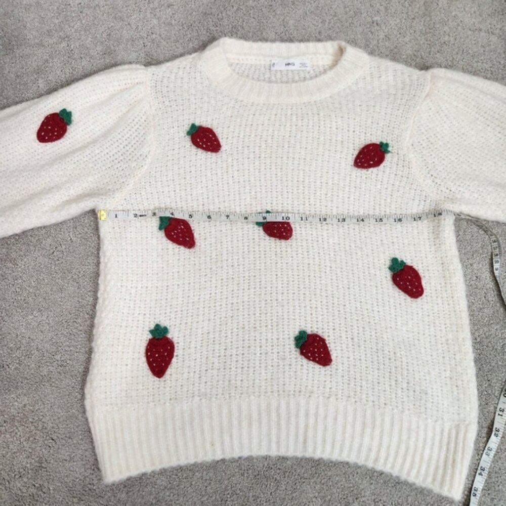 MNG 3D Strawberry Knit Puff Sleeves Size Medium Soft Fuzzy Cozy - Picture 7 of 12